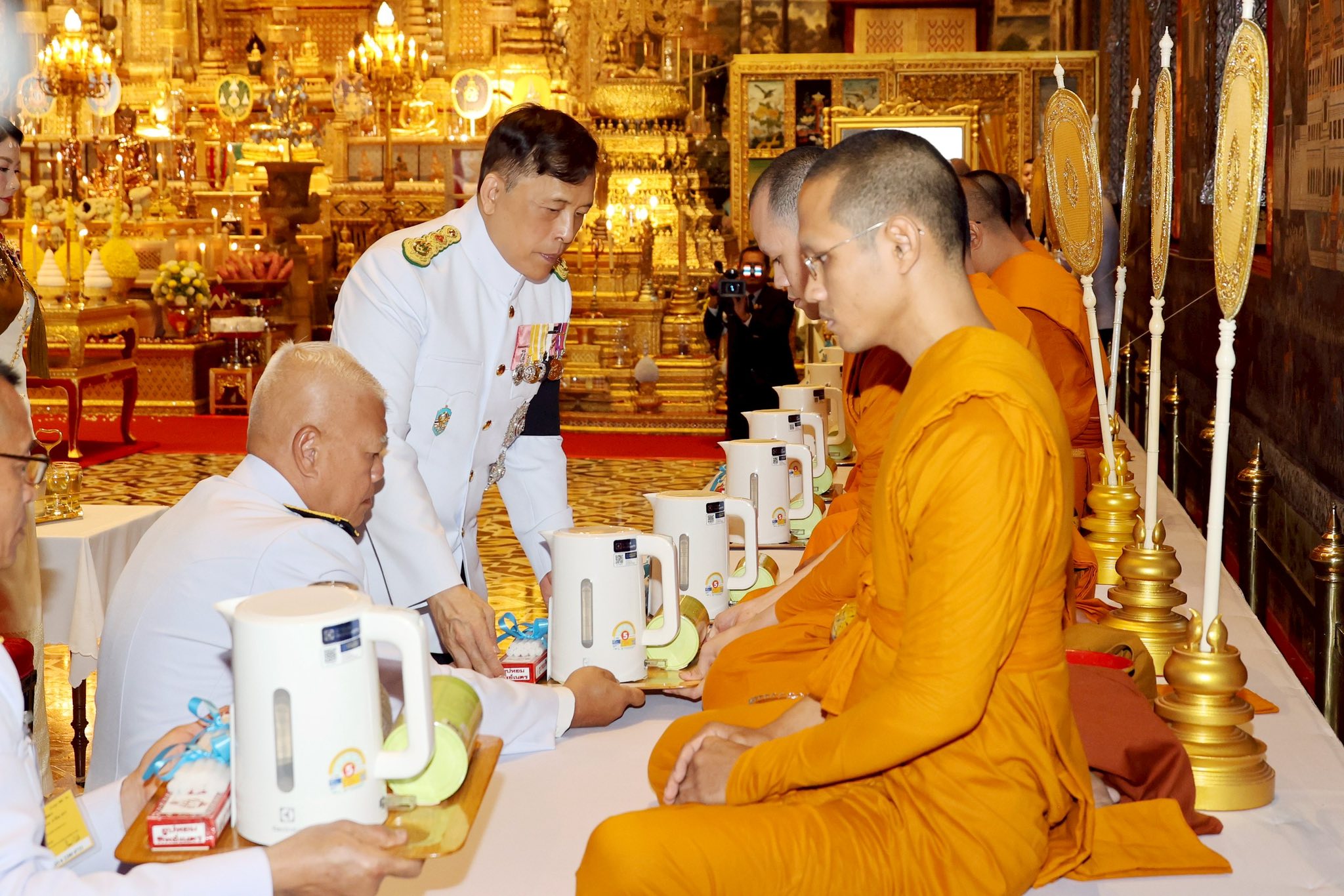 title - พระบาทสมเด็จพระเจ้าอยู่หัว และสมเด็จพระนางเจ้าฯ พระบรมราชินี เสด็จฯ ไปในการพระราชพิธีพืชมงคล พุทธศักราช 2569